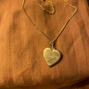 9ct vintage picture pendant  1940s 9 ct BK&FT maker